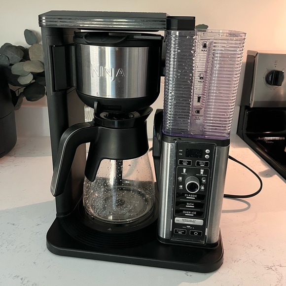 Ninja CM401 Coffee Maker - Picture 2 of 9